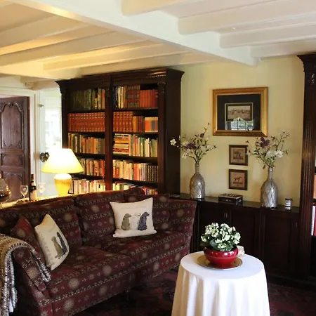Ons Verwende Nest Bed & Breakfast