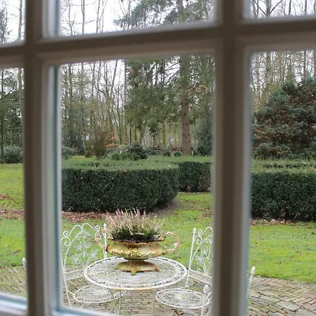 Bed & Breakfast Ons Verwende Nest *